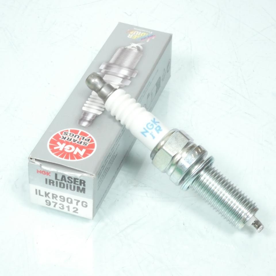 Bougie d'allumage NGK pour moto ILKR9Q7G / 97312 Neuf