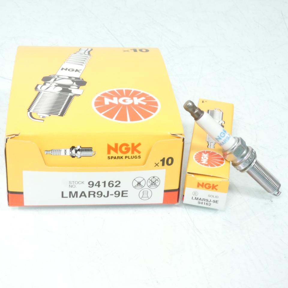 Bougie d'allumage NGK pour moto BMW 850 F Gs 2019 à 2021 LMAR9J-9E / 94162 / 10 Neuf