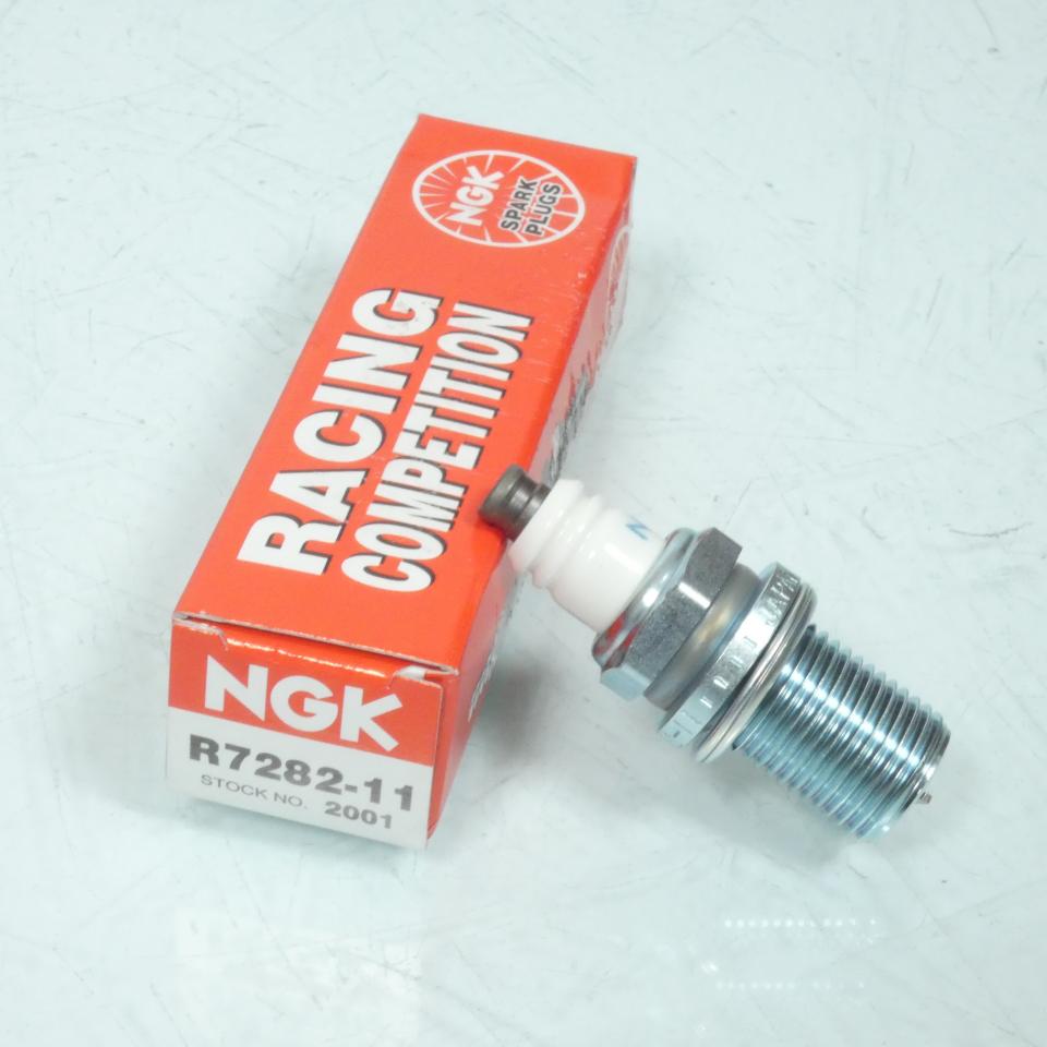 Bougie d'allumage NGK pour moto R7282-11 / 2001 Neuf