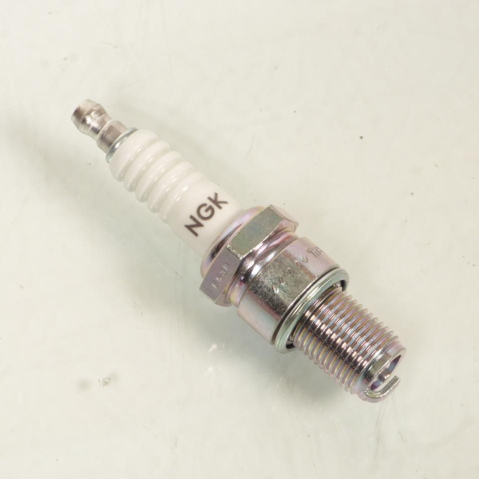 Bougie d'allumage NGK pour Moto Triumph 750 Trident 1991 à 1998 B8ES Neuf