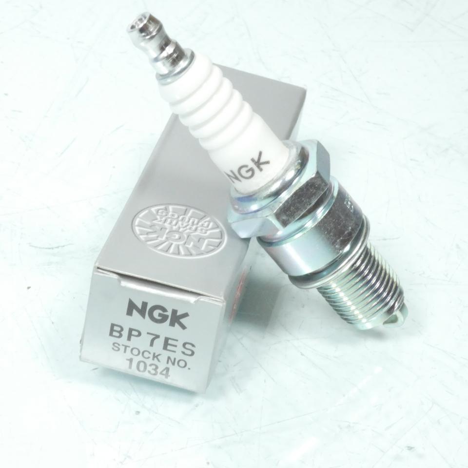 Bougie d'allumage NGK pour Moto Moto Guzzi 1000 Quota 1992 à 2000 BP7ES Neuf