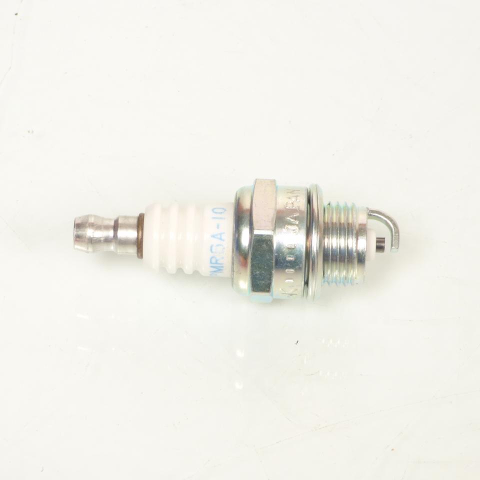 Bougie d'allumage NGK pour moto BPMR6A-10 / 1029 / 10 Neuf
