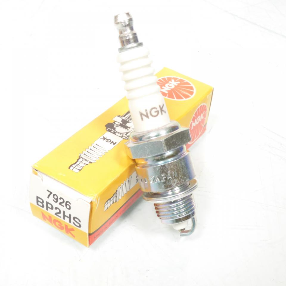 Bougie d'allumage NGK pour moto BP2HS / 7926 / 10 Neuf
