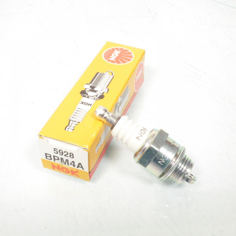 Bougie d'allumage NGK pour moto BPM4A / 5928 / 10 Neuf