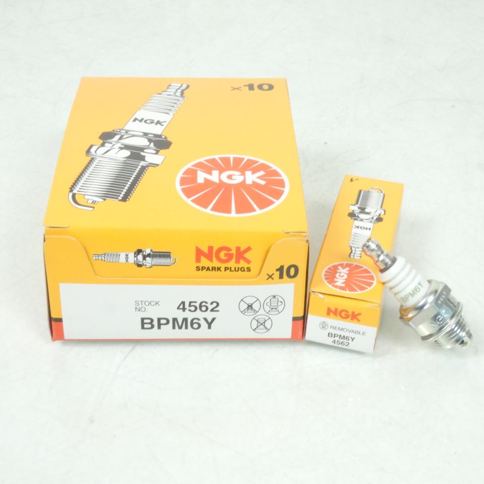 Bougie d'allumage NGK pour moto BPM6Y / 4562 / 10 Neuf