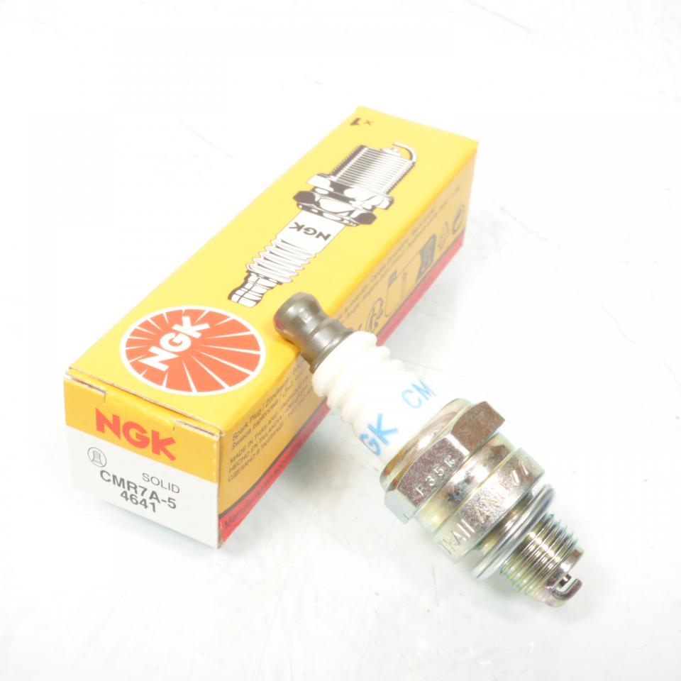 Bougie d'allumage NGK pour moto CMR7A-5 / 4641 / 10 Neuf