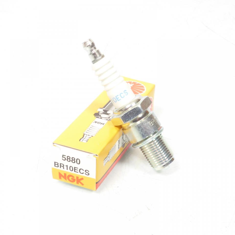 Bougie d'allumage NGK pour moto BR10ECS / 5880 / 10 Neuf