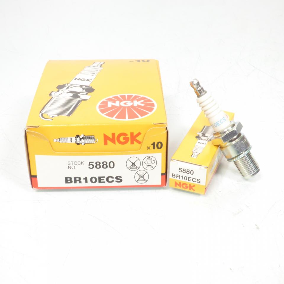Bougie d'allumage NGK pour moto BR10ECS / 5880 / 10 Neuf