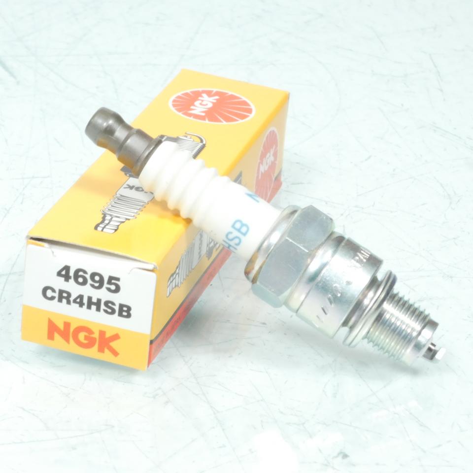 Bougie d'allumage NGK pour moto CR4HSB / 4695 / Par 10 Neuf