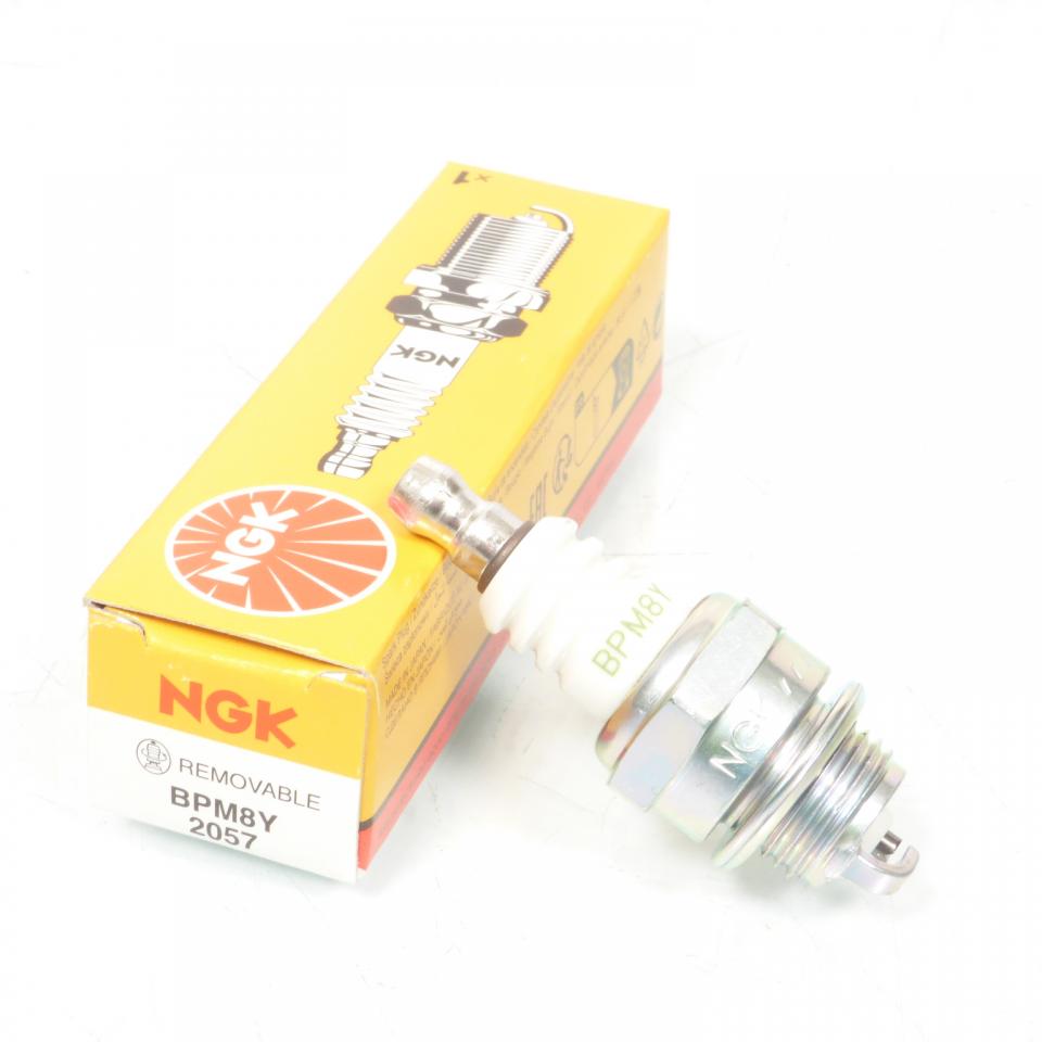 Bougie d'allumage NGK pour moto BPM8Y / 2057 Neuf