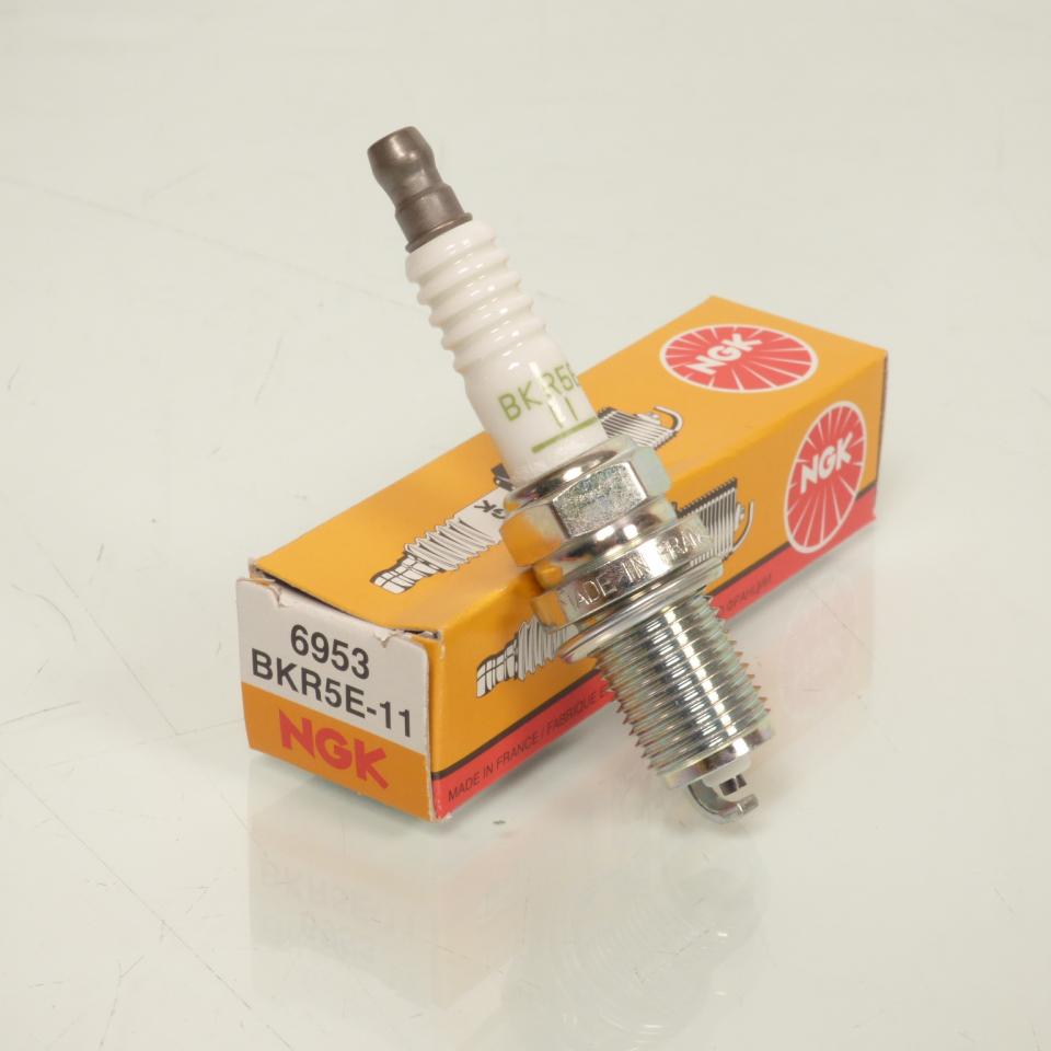 Boite de 10 bougie d'allumage NGK BKR5E-11 / 6953 pour moto Neuf
