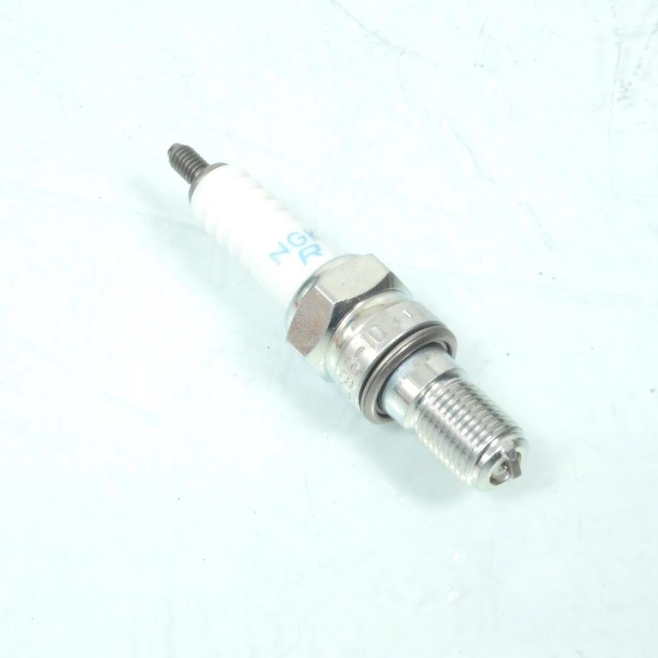 Bougie d'allumage NGK pour moto R0409B-10 / 5897 Neuf