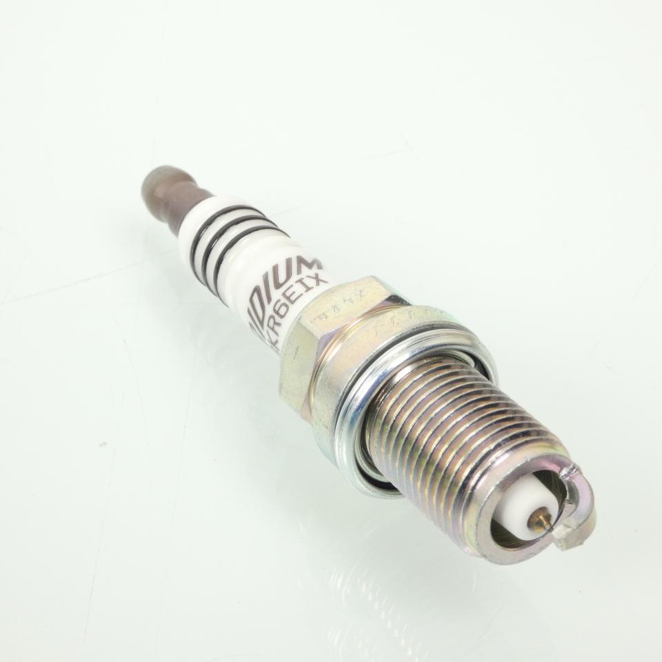 Bougie d'allumage NGK pour Moto BMW 1200 R C Montauk 2000 à 2003 BKR6EIX / 6418 / Par 4 Neuf