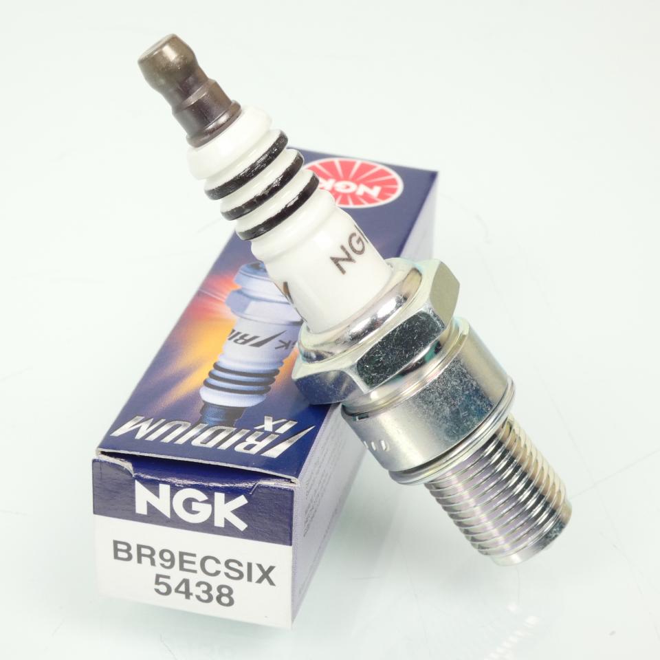 Bougie d'allumage NGK pour Moto Honda 125 NSR F 1997 à 2003 BR9ECSIX / 5438 / Par 4 Neuf