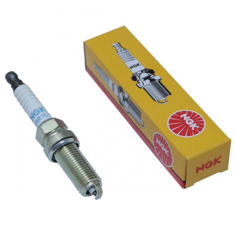 Bougie d'allumage NGK pour moto LKAR7C-9 / 96707 / Par 10 Neuf