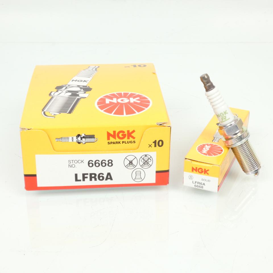 Bougie d'allumage NGK pour moto LFR6A / 6668 / Par 10 Neuf