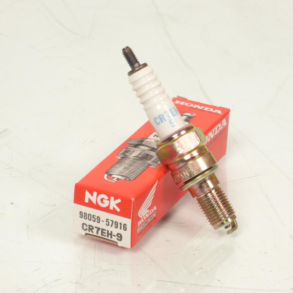 Bougie d'allumage NGK pour Deux Roues Honda 98059-57916 / CR7EH-9 / 3486 Neuf