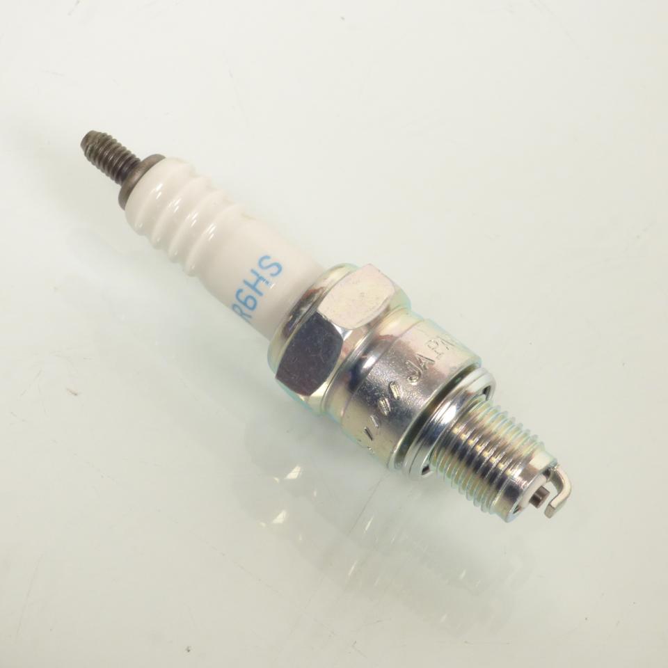 Bougie d'allumage NGK pour Moto Yamaha 250 Xv Sp Virago 1995 à 2002 CR6HS / 7023 Neuf