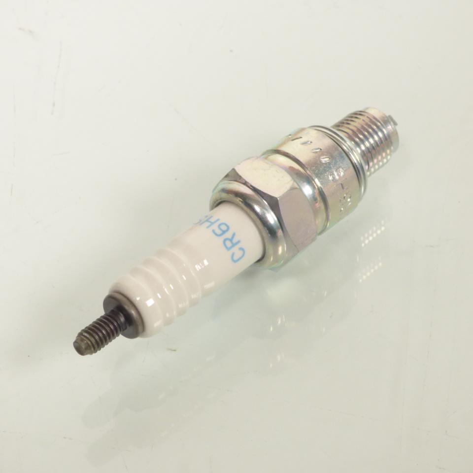Bougie d'allumage NGK pour Moto Yamaha 250 Xv Sp Virago 1995 à 2002 CR6HS / 7023 Neuf