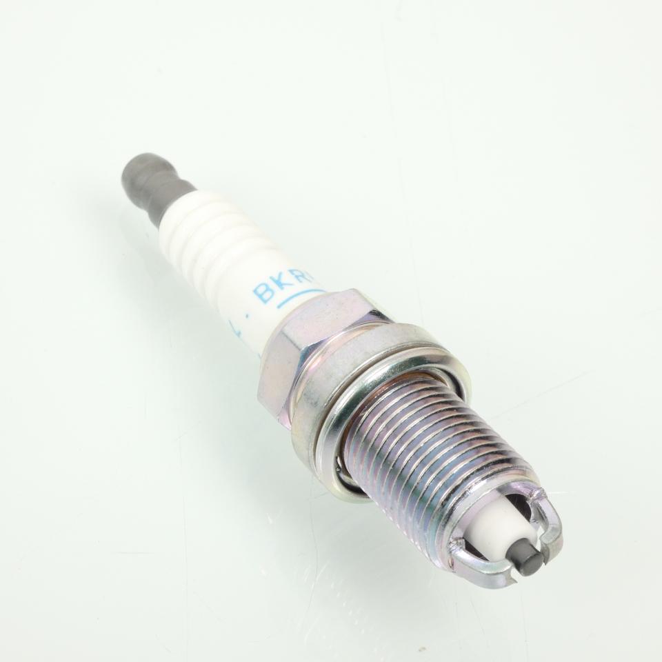 Bougie d'allumage NGK pour moto BKR5EK / 7956 Neuf
