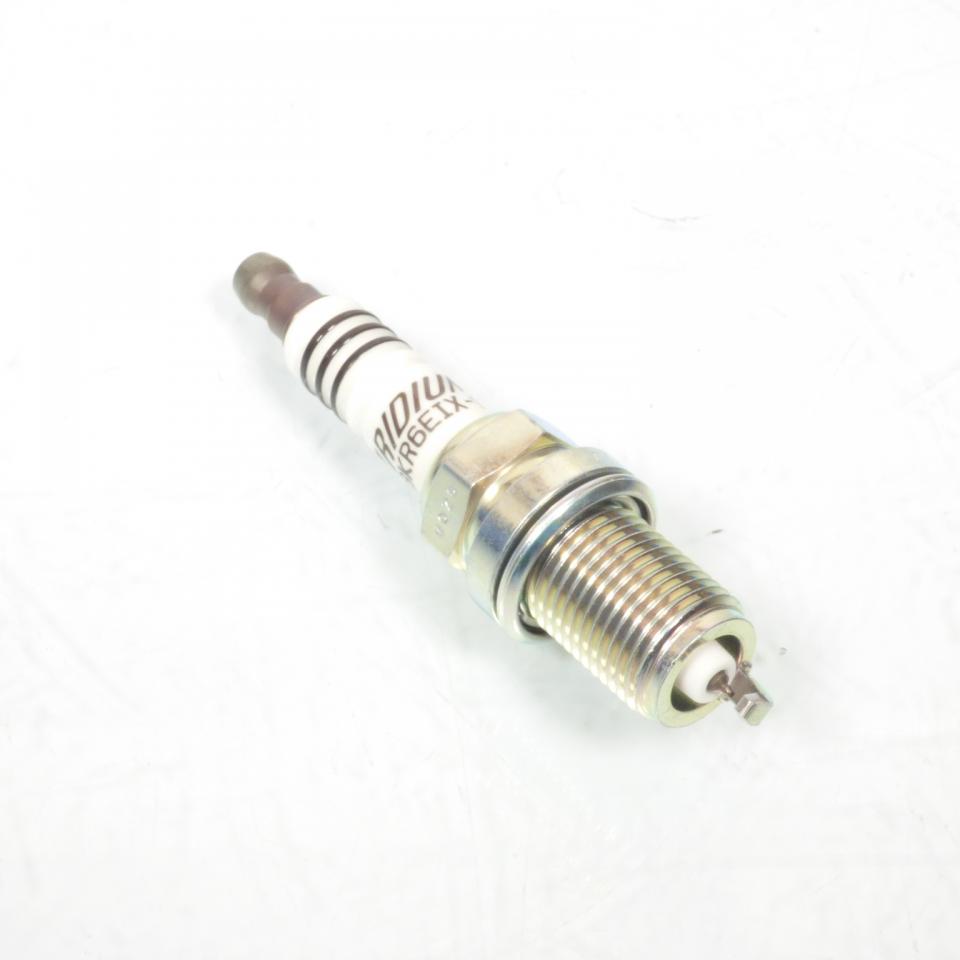 Bougie d'allumage NGK pour Moto Honda 1800 GL Goldwing 2005 à 2016 BKR6EIX-11 / 3764 Neuf