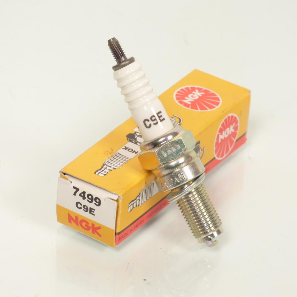 Bougie d'allumage NGK pour auto C9E / 7499 / Par 10 Neuf