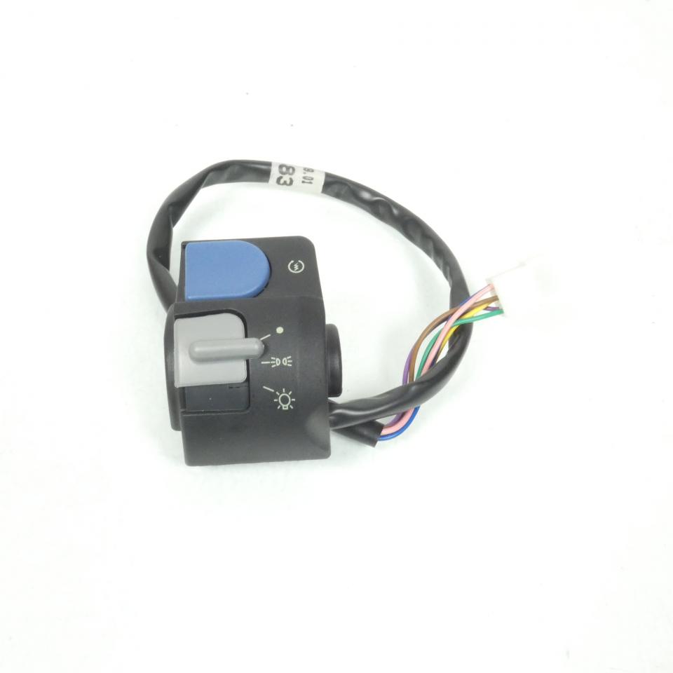 1/2 Commodo droit AV pour scooter Peugeot 150 Elyseo 2001 Violet 739644 Neuf