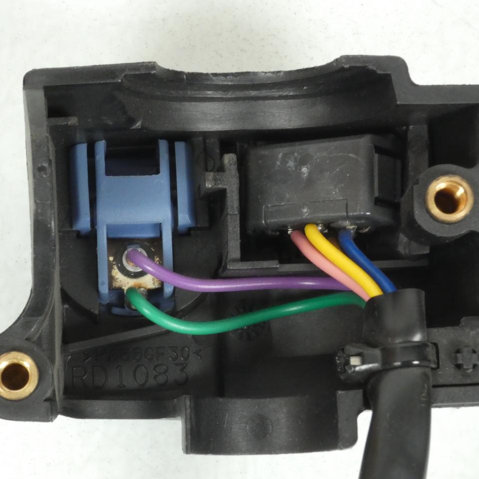 1/2 Commodo droit AV pour scooter Peugeot 150 Elyseo 2001 Violet 739644 Neuf