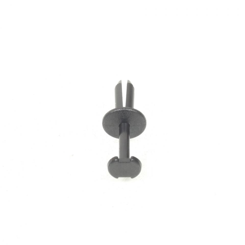 Rivet plastique Ø5mm pour scooter MBK 50 Next Génération 90269-50X00 Neuf