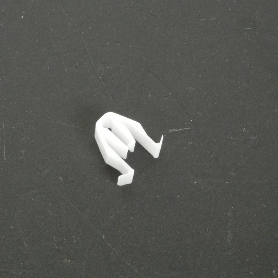 clips plastique pour scooter Suzuki 650 Burgman 2003 à 2005 09409-08326 Neuf