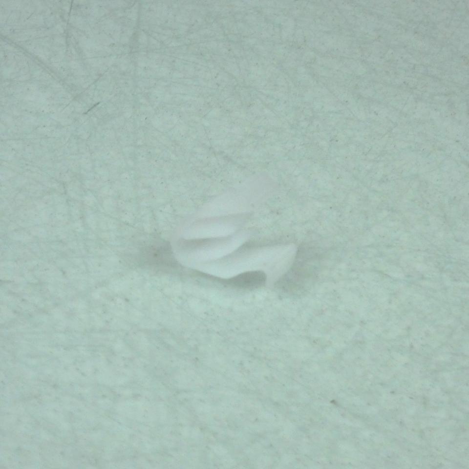 clips plastique pour scooter Suzuki 650 Burgman 2003 à 2005 09409-08326 Neuf