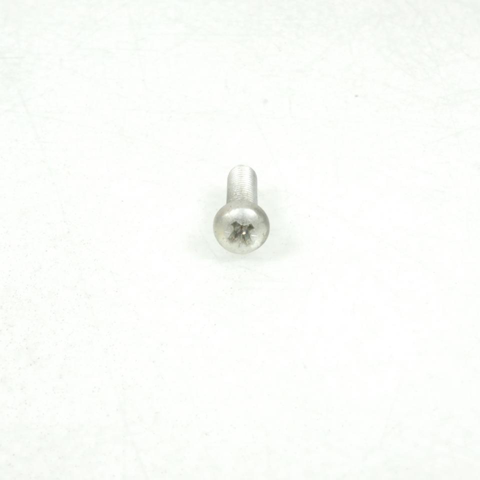 Vis M5x0.8 L18mm  Générique pour deux roues moto scooter Neuf