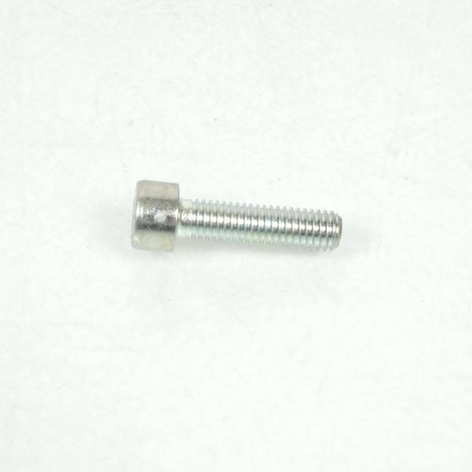 Vis BTR M8x1.25 30mm pour scooter Derbi 125 Boulevard 2002-2014 00H00200831