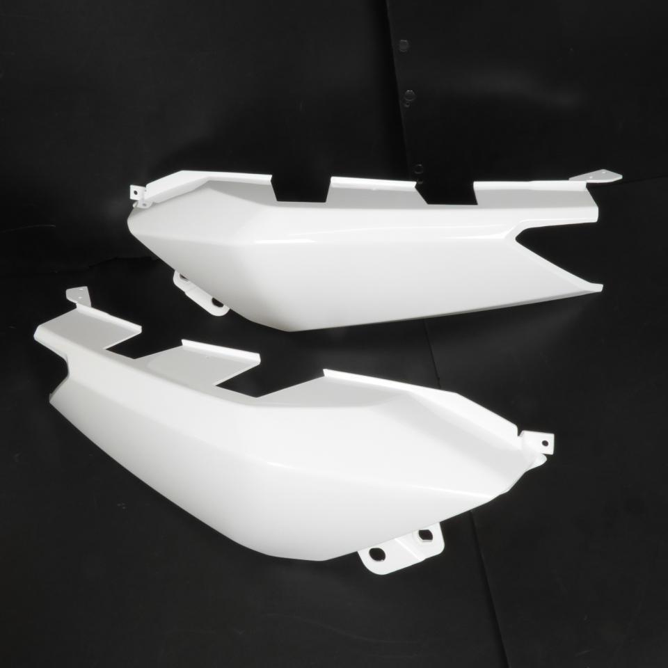 Kit carénage TNT pour Scooter Yamaha 250 Xmax 2014 à 2017 11 pieces blanc et noir mat Neuf