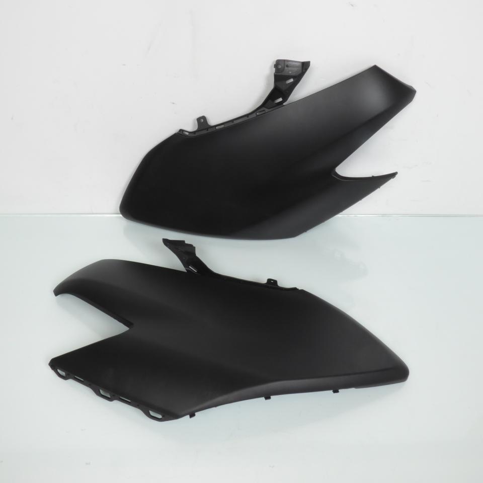 Kit carénage noir mat pour scooter Yamaha 560 T-Max Après 2020 17 pieces Neuf