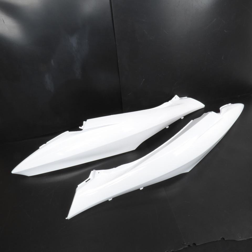 Kit carénage P2R pour scooter Honda 125 PCX 2010 à 2013 blanc brillant 10 pièces