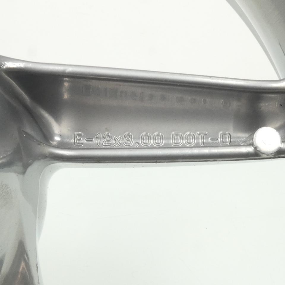 Jante avant Grimeca pour scooter Aprilia 125 Leonardo 1999 à 2001 AP8108705 Neuf