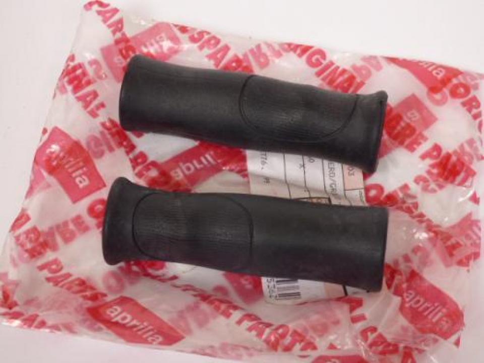 Poignée origine pour Scooter Aprilia 50 Area 51 1998 à 2000 AP8218412 Neuf