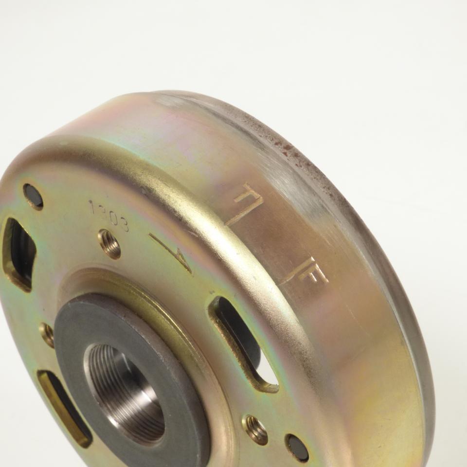 Volant magnétique rotor d'allumage P2R pour scooter Peugeot 50 Elyseo Neuf
