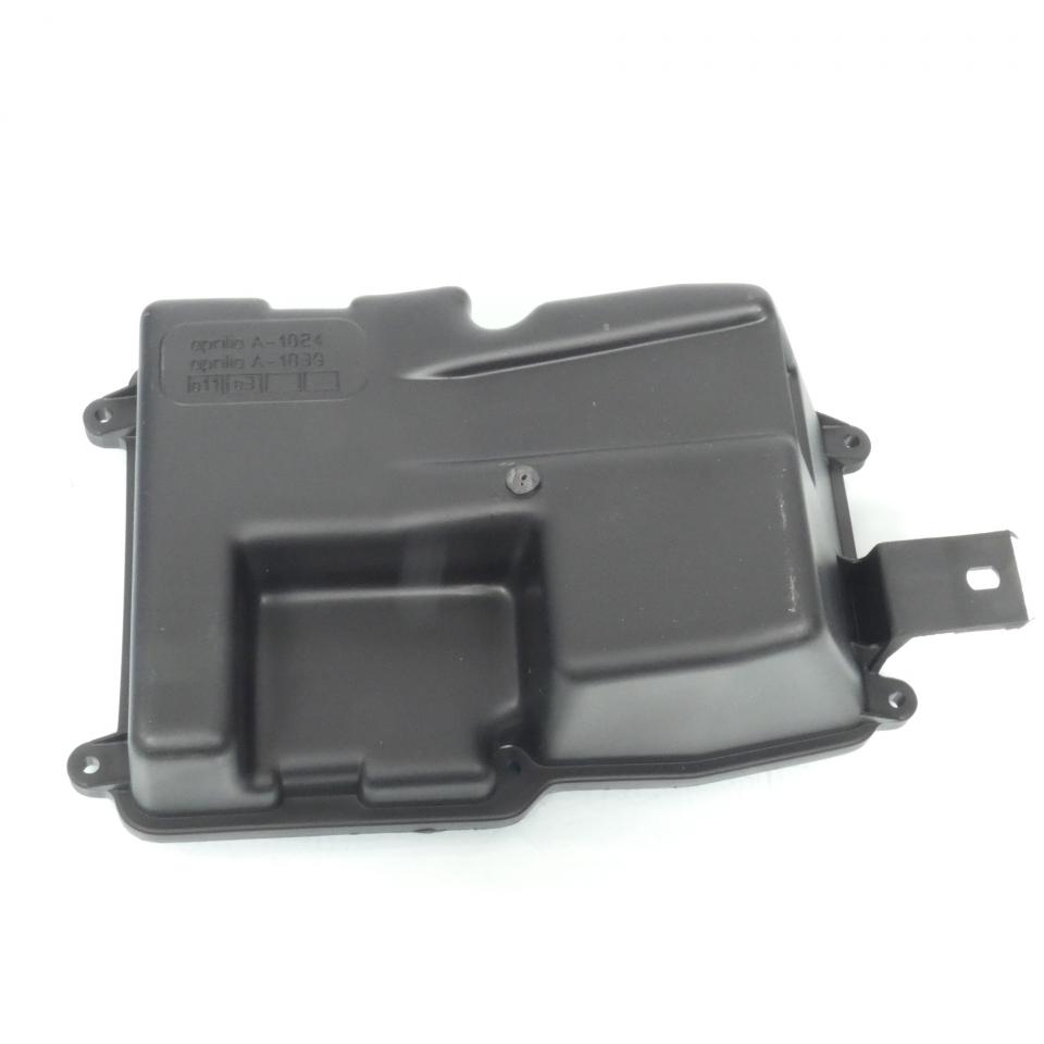 Couvercle de boite a air origine pour Moto Aprilia 50 RS 1999 à 2005 AP8258334 Neuf