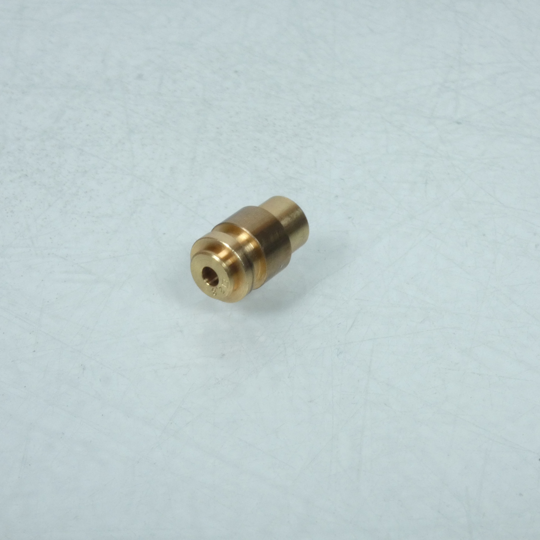 Pointeau et siège 2.8 pour moto SUZUKI GSX-F 1100 13370-48B00-000