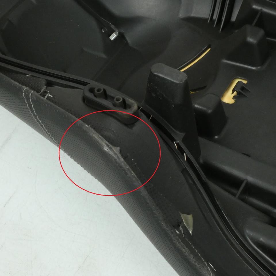 Selle biplace pour scooter MBK 125 Skycruiser 2009 COD.1C0-F4730-00 1C0F473000