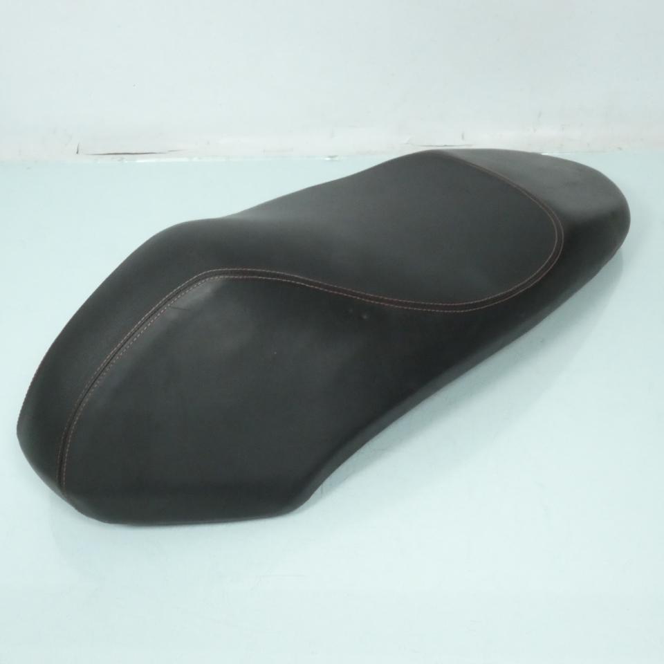 Selle biplace origine pour scooter Peugeot 50 KISBEE 2T EFI 2018 à 2020 Occasion