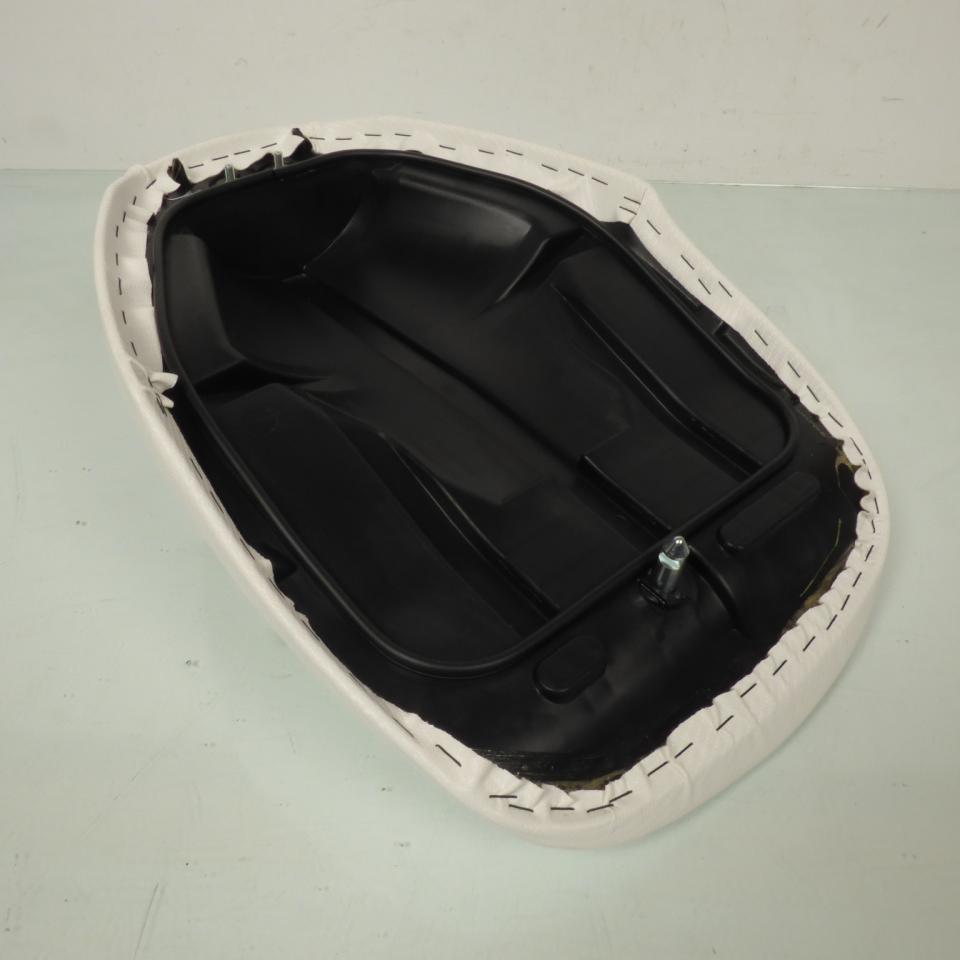 Selle pilote blanche pour scooter MBK 50 Nitro 1997 à 2012 5HE-F4710-0000 Neuf