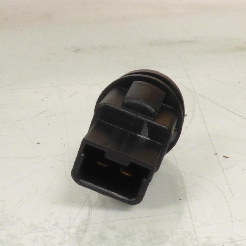 Bouton de couvre guidon origine pour Scooter Derbi 50 Boulevard 4T Euro2 25 Km/H 2009 58058R Occasion