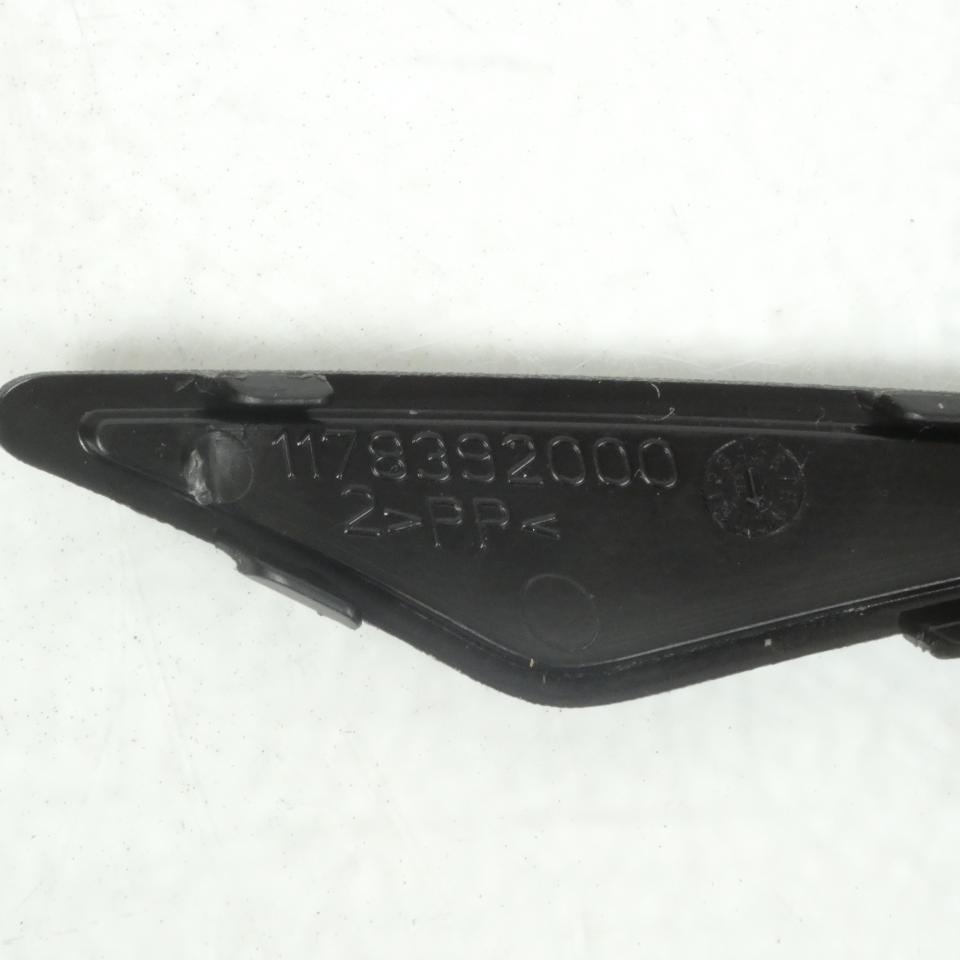 Couvercle plastique Droit 11783920M1 pour scooter Peugeot 400 Metropolis 2013-17