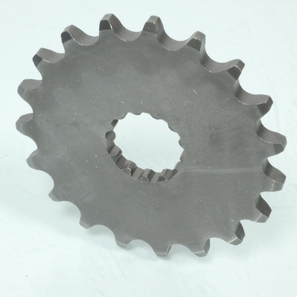 Pignon de sortie de boite Esjot pour moto 19 dents pas 525 Neuf