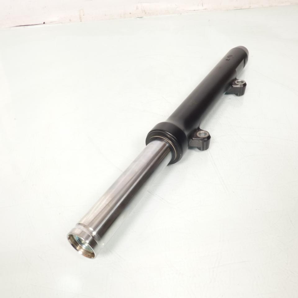 Bâton de fourche droit origine pour scooter Kymco 550 CV3 2022 à 2024 AGJ5-E00