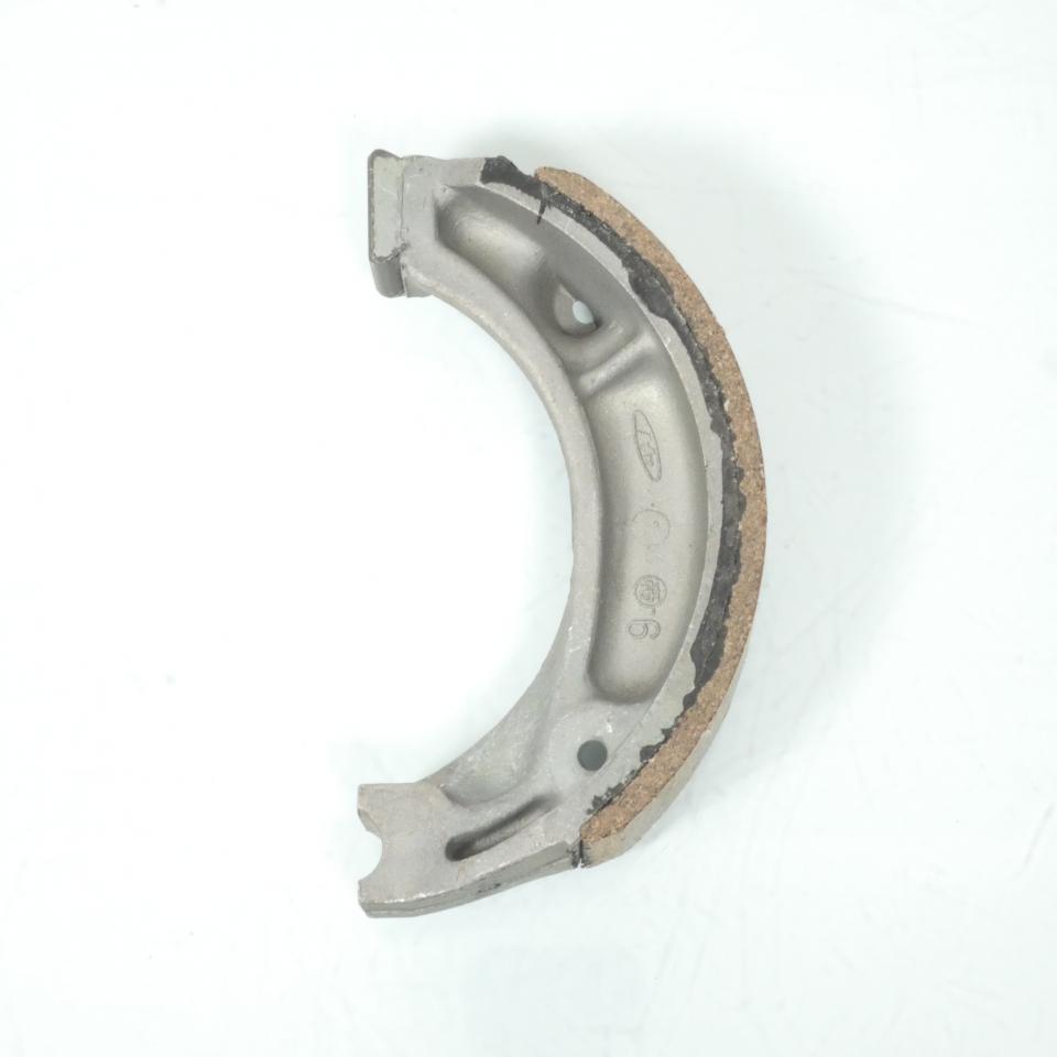 Mâchoire de frein origine pour Moto Honda 125 XLR 1982 à 1984 JD04 / 43120-KB9-005/43120-KB9-015 Neuf