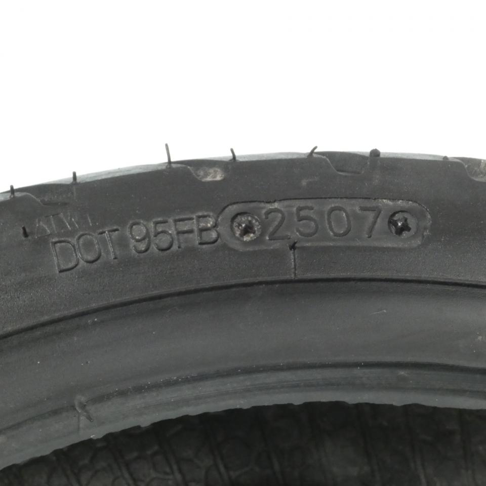 Pneu 130-60-13 Générique pour deux roues Hongdou 130/60-13 Occasion